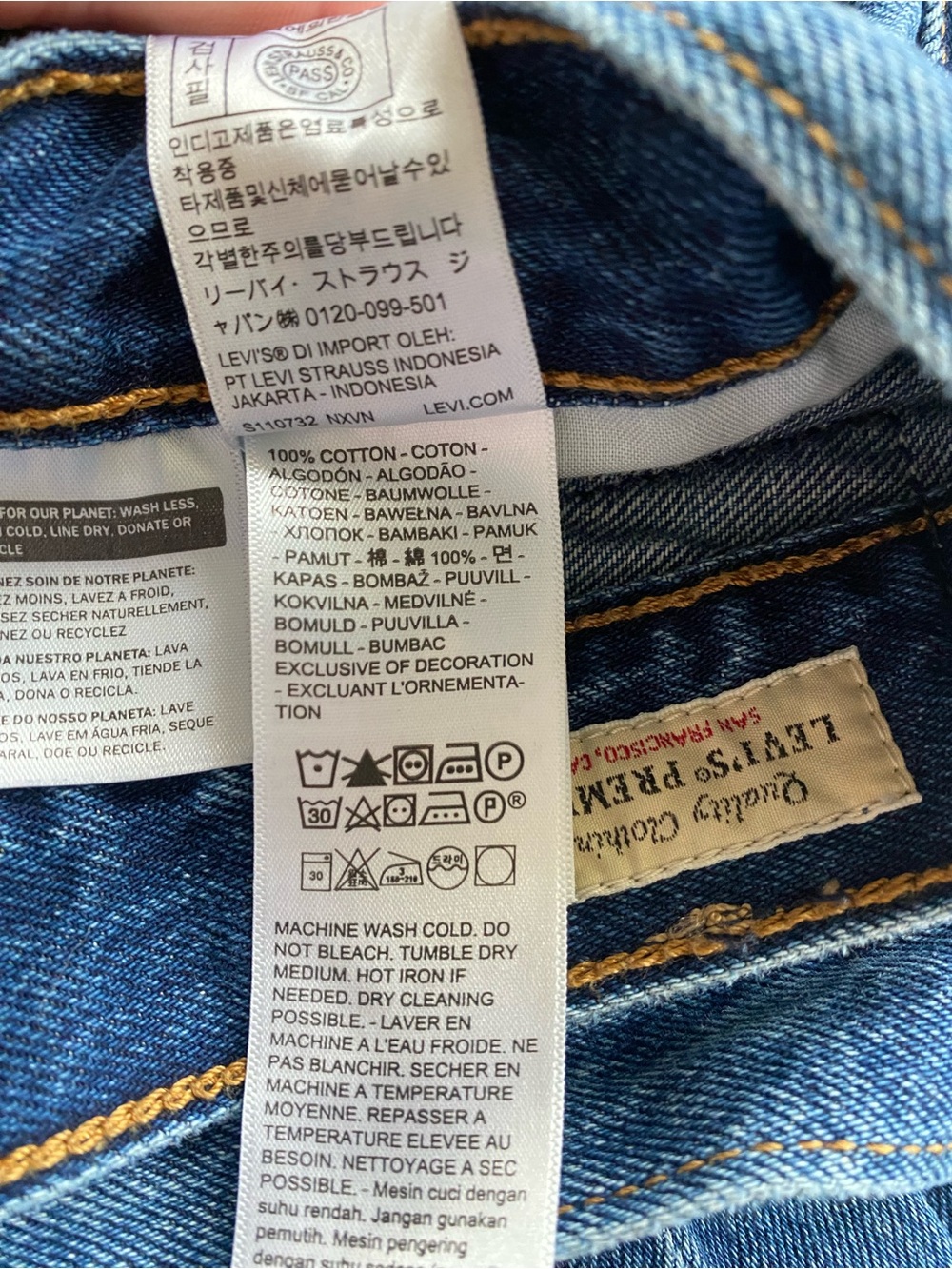 Levi's Dark Blue Ribcage Wide Leg Flare Long Tall Jeans W31 L34 - Picture 7 of 7